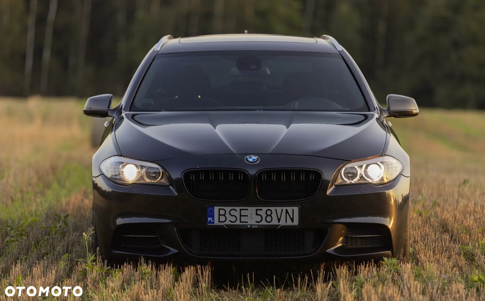 BMW Seria 5 M550d xDrive Sport-Aut - 9