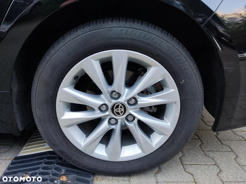 Toyota Corolla 1.8 Hybrid Comfort - 31