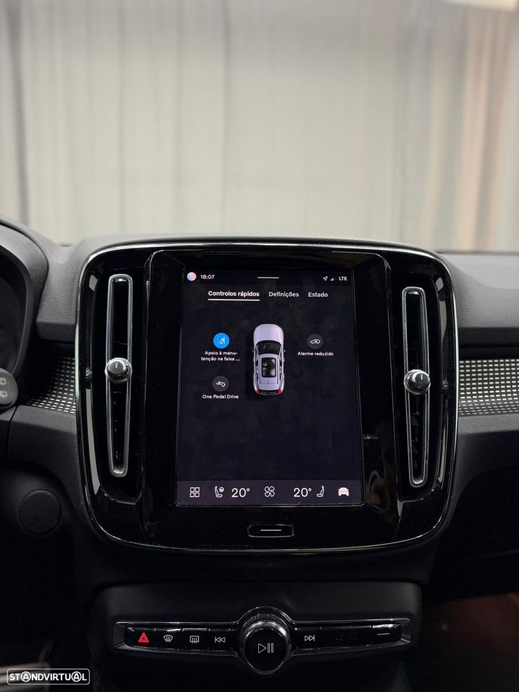 Volvo XC 40 Recharge Plus - 14