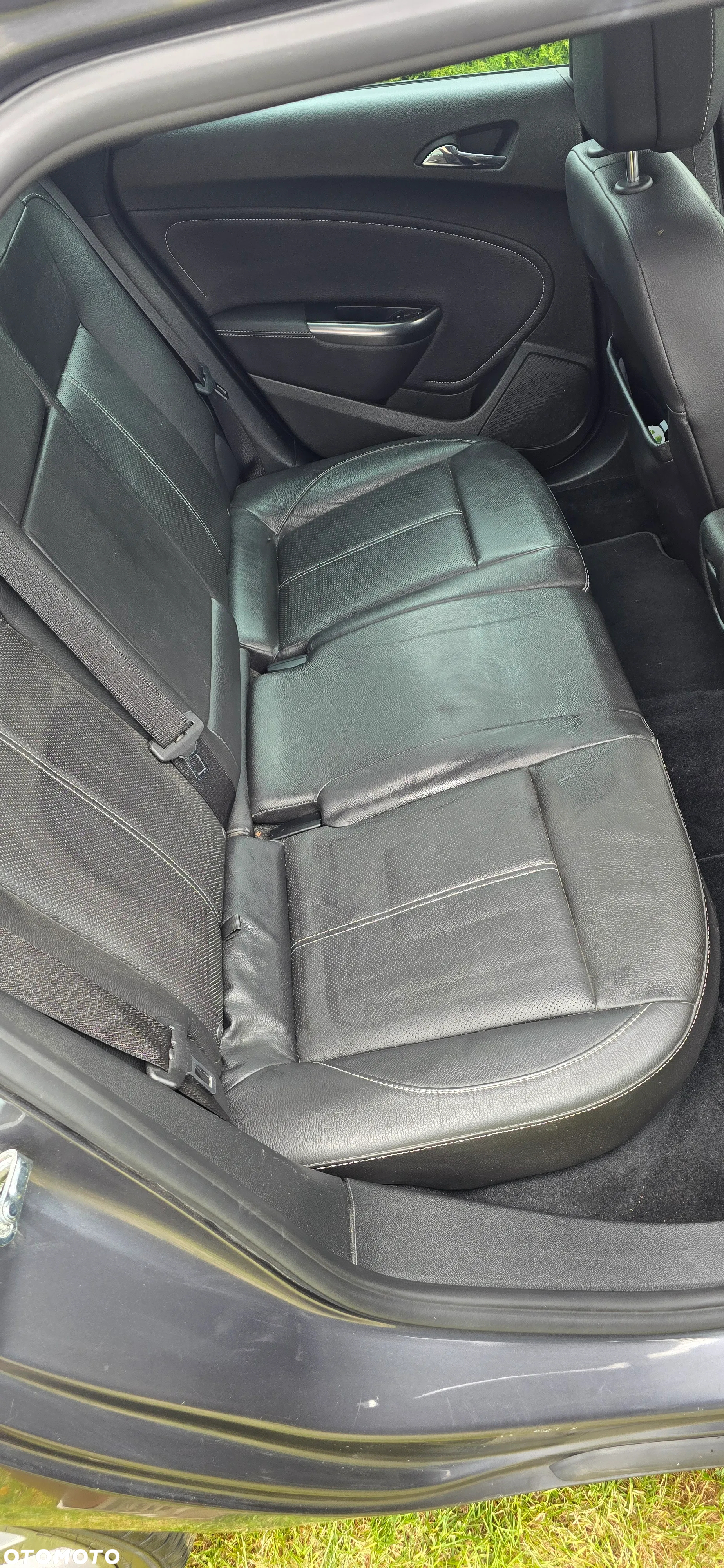 Opel Astra IV 2.0 CDTI Cosmo - 12
