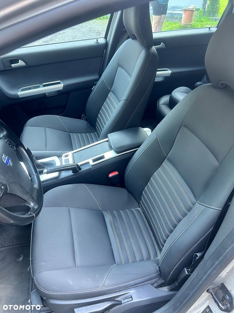 Volvo V50 D2 - 14