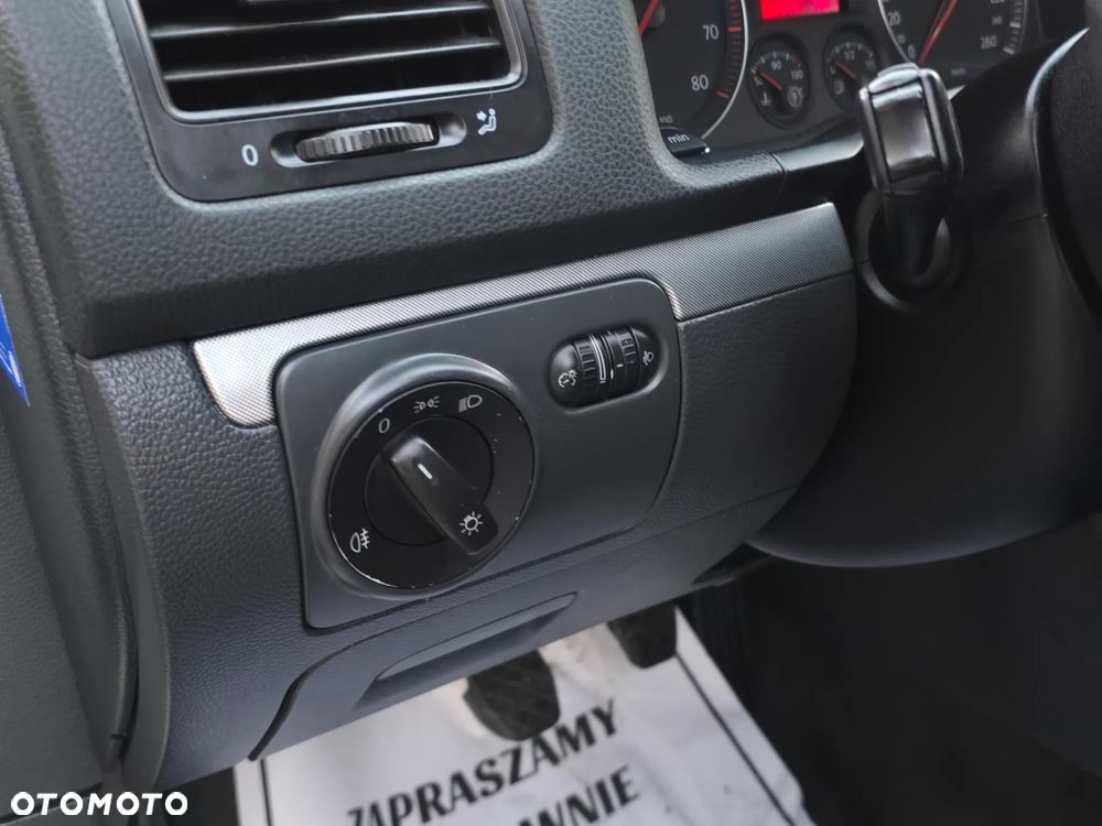 Volkswagen Jetta 1.6 United - 26