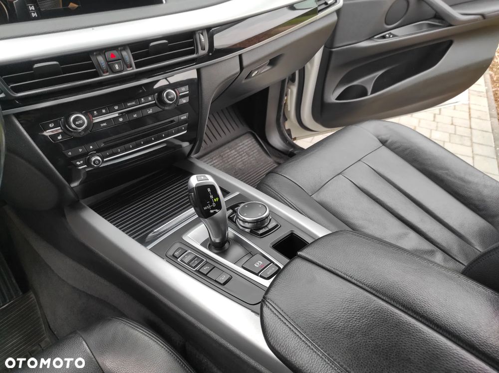 BMW X5 xDrive25d - 27