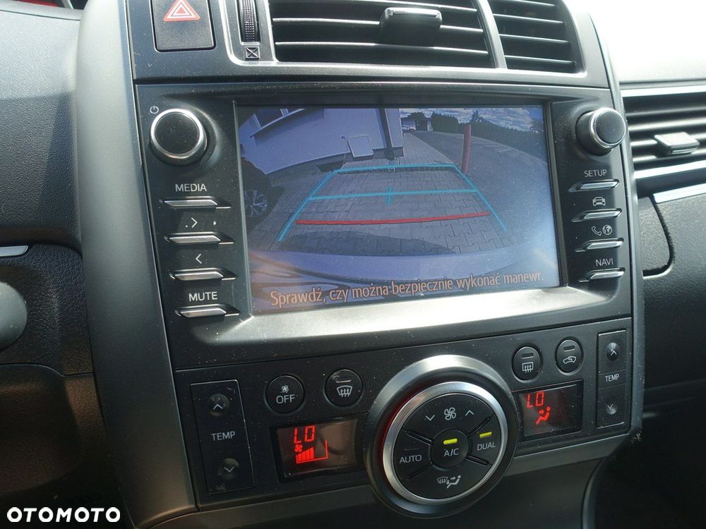 Toyota Verso 1.6 D-4D Active 7os EU6 - 21