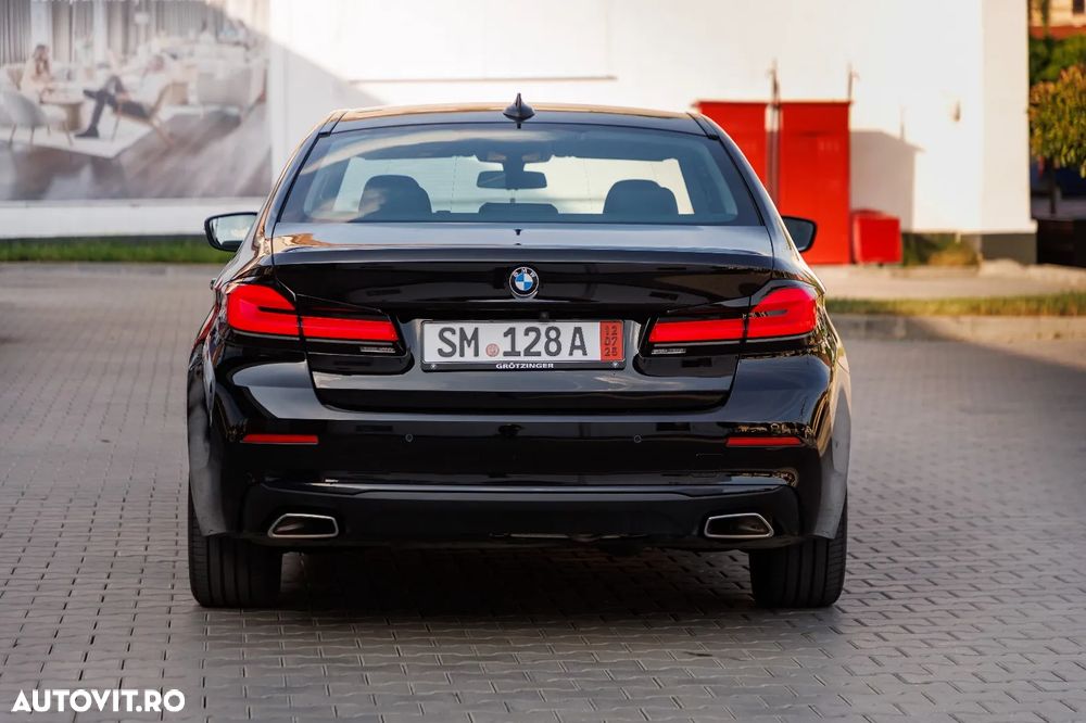 BMW Seria 5 530d AT MHEV - 2