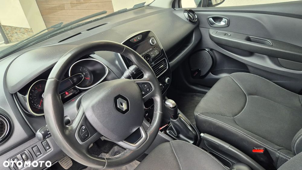 Renault Clio - 9