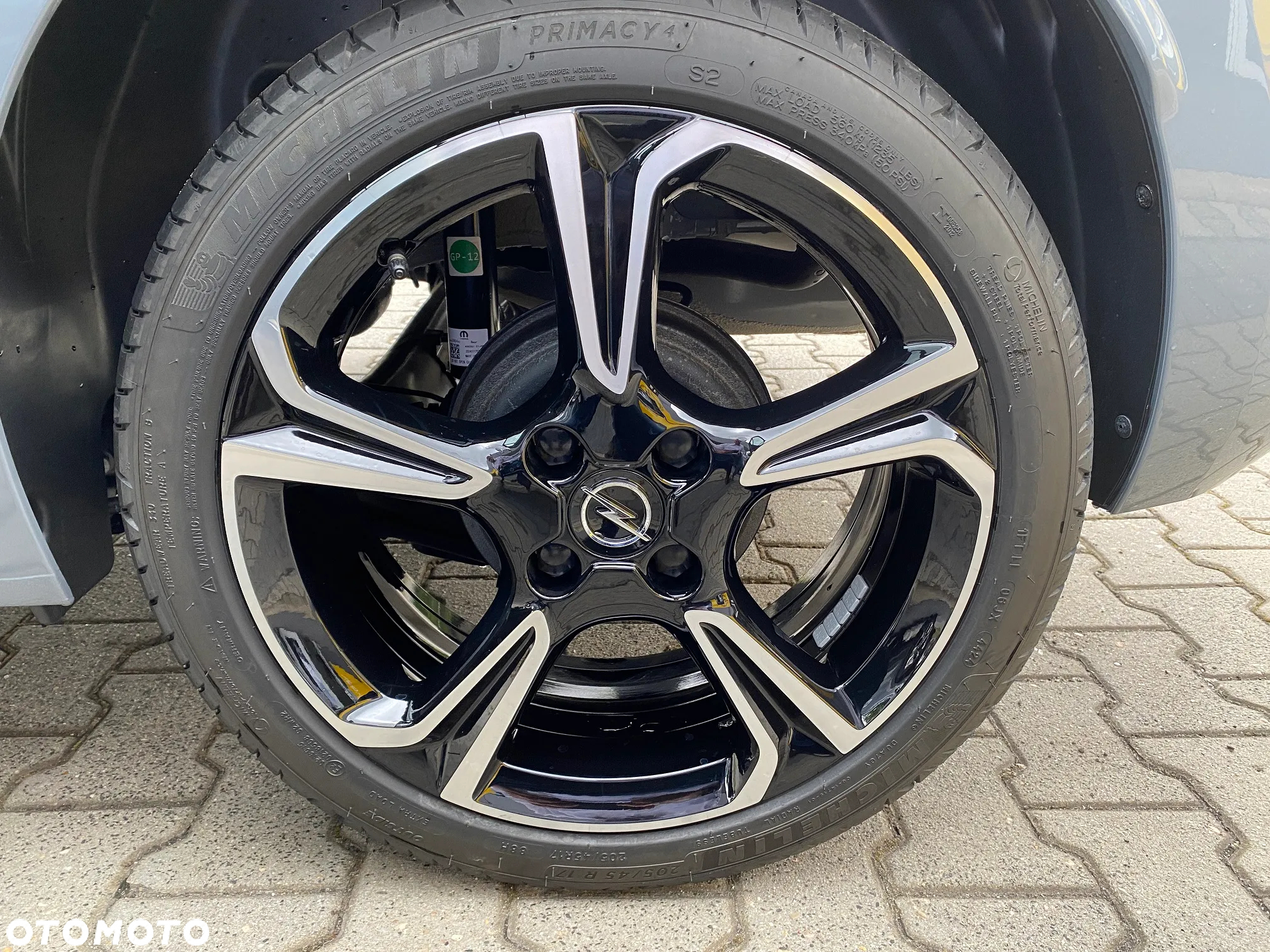 Opel Corsa 1.2 GS S&S - 9