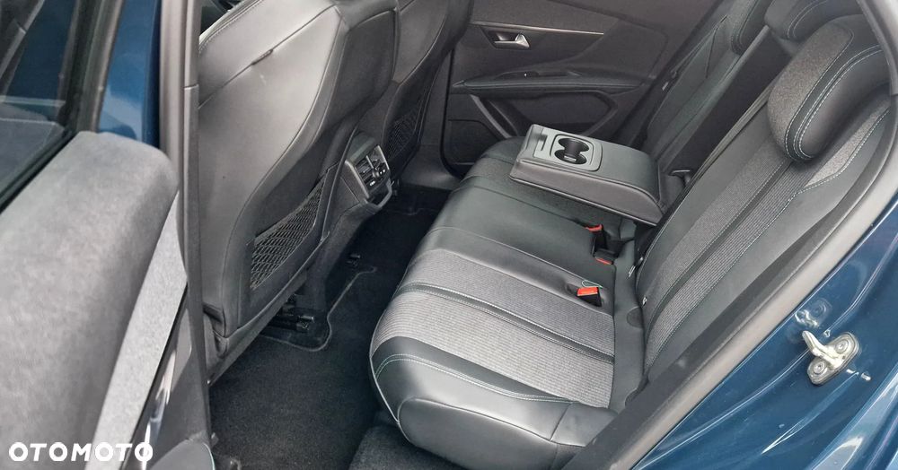 Peugeot 3008 1.5 BlueHDi Active Pack S&S EAT8 - 29