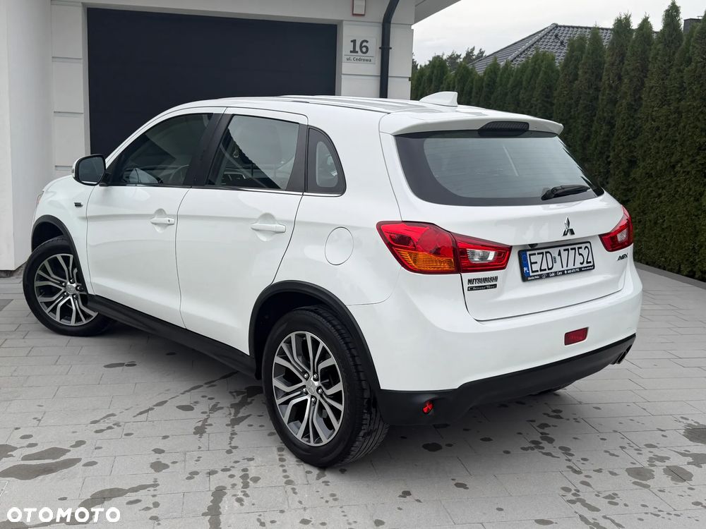 Mitsubishi ASX - 10