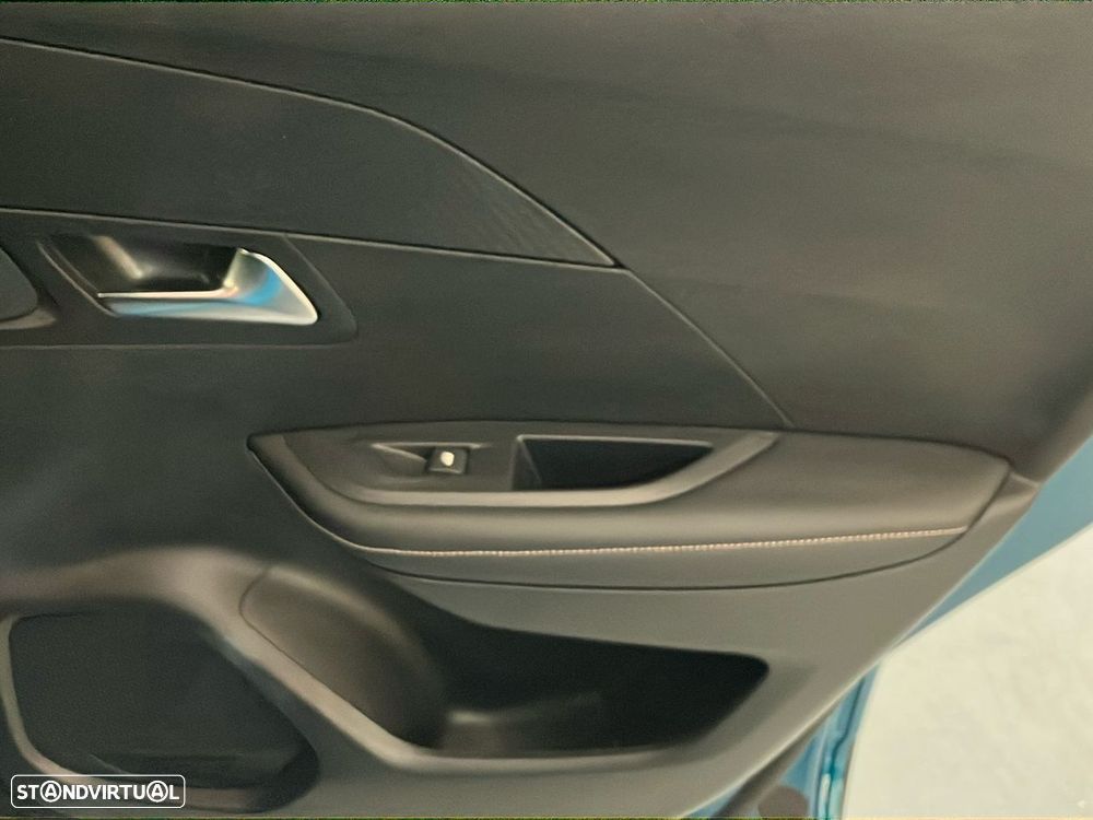 Peugeot e-2008 54 kWh Allure - 21