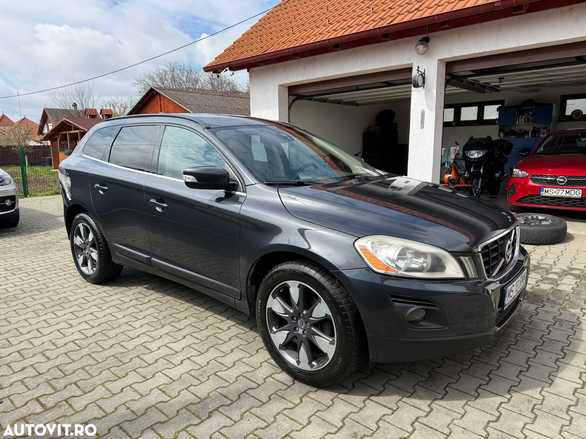 Volvo XC 60 2.4D AWD Aut. Momentum - 2