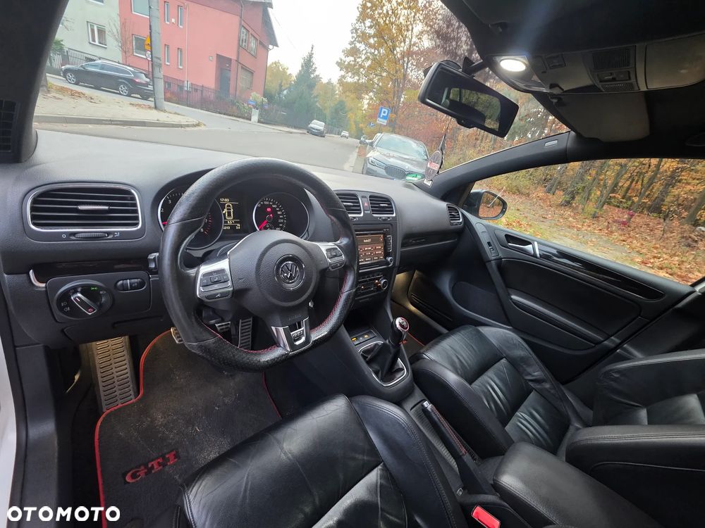 Volkswagen Golf 2.0 GTI - 14