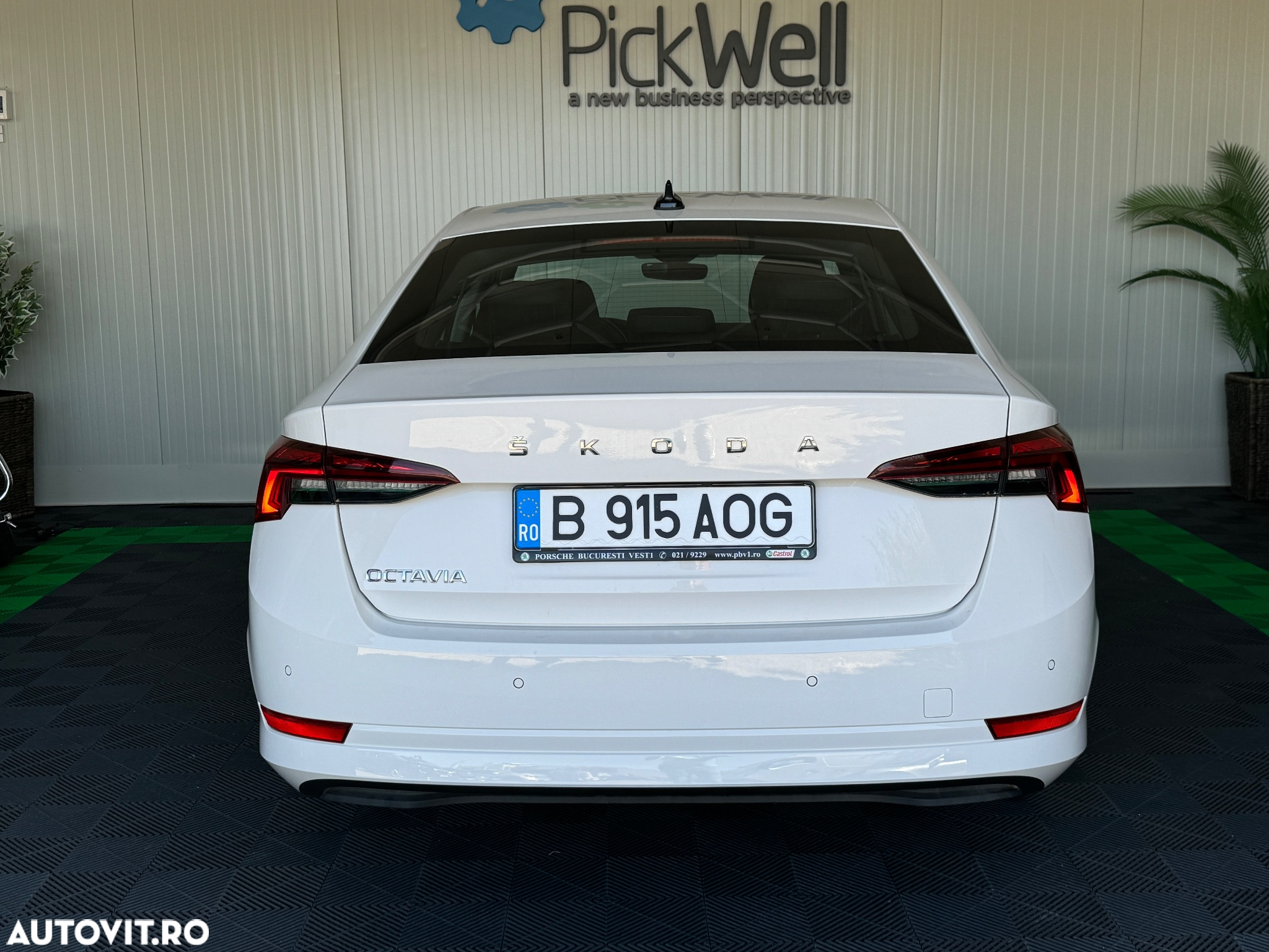 Skoda Octavia 2.0 TDI DSG Ambition - 4