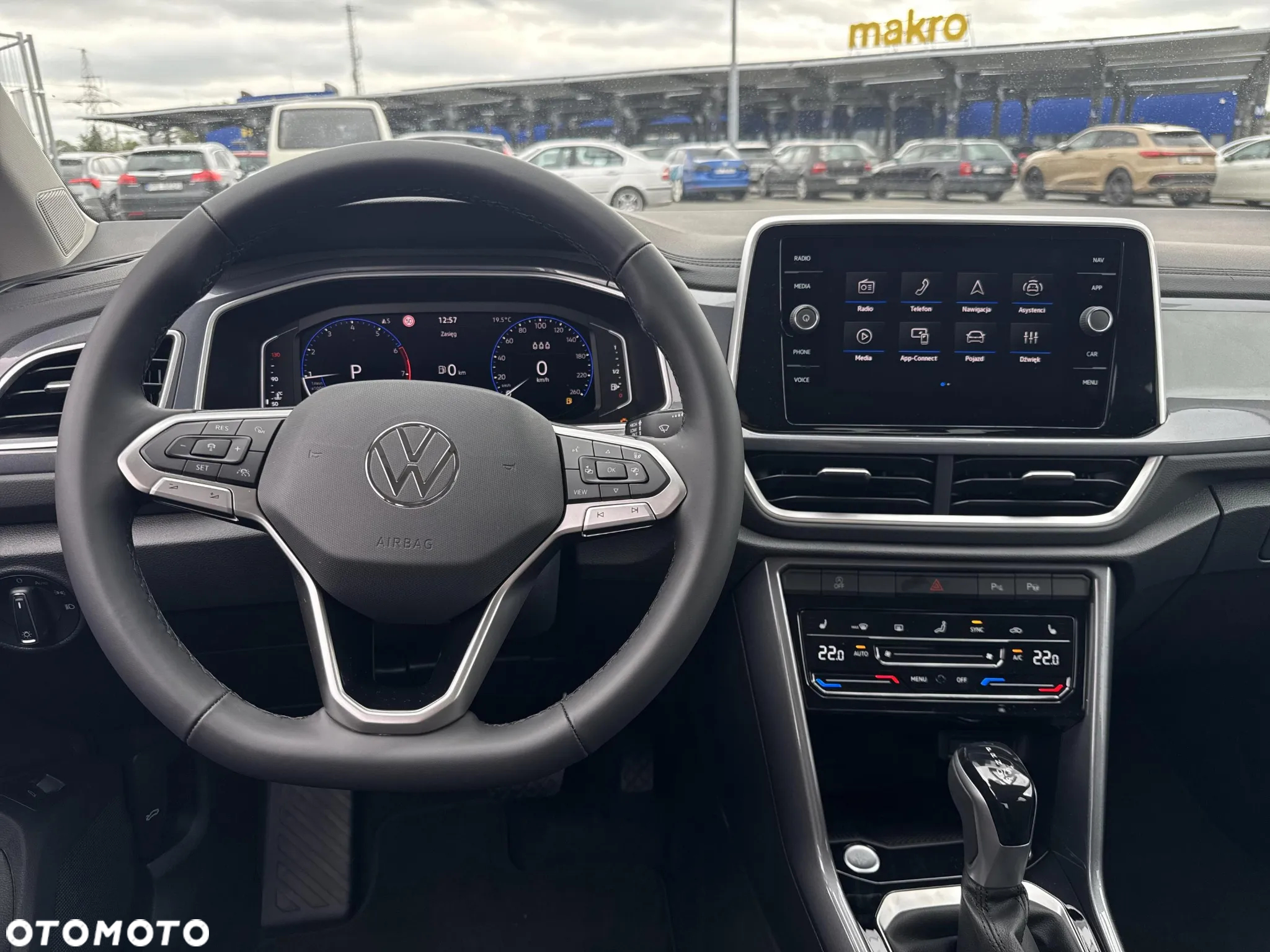 Volkswagen T-Roc - 14