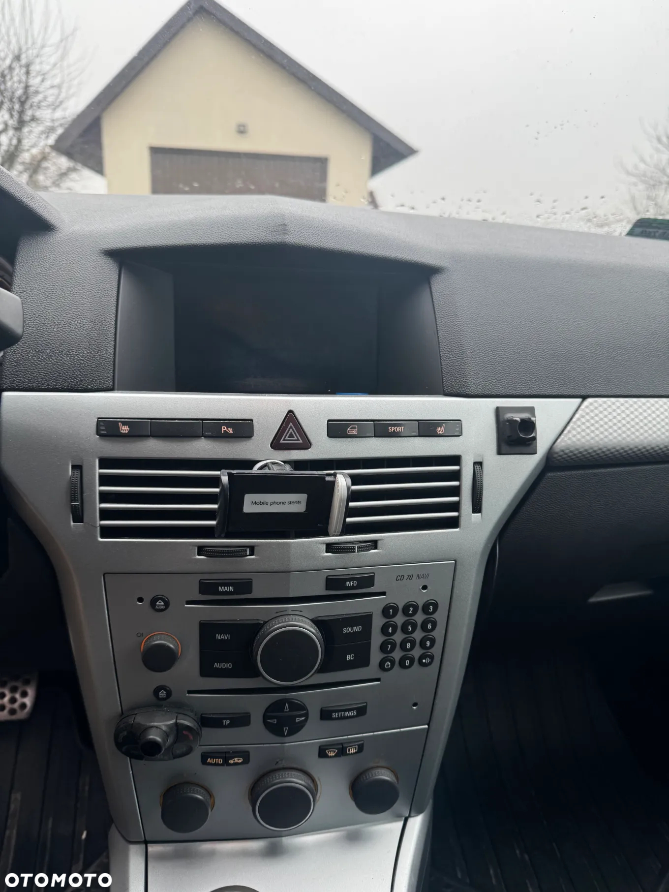 Opel Astra GTC 2.0 Turbo Sport - 12