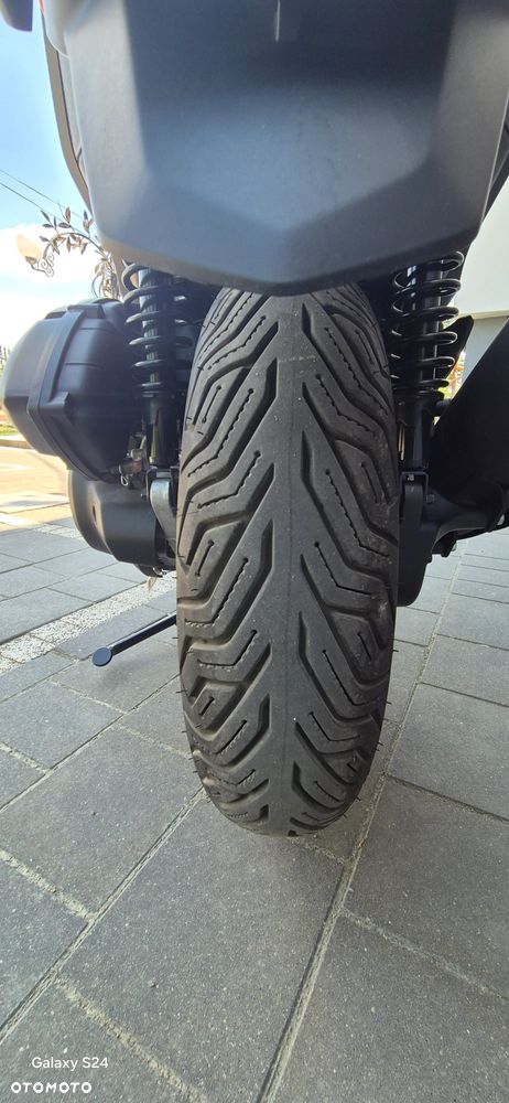 Yamaha X-max - 8