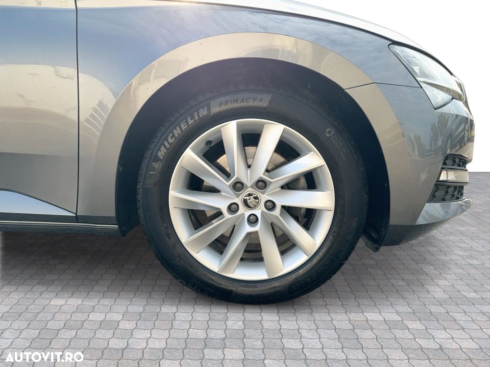 Skoda Superb 2.0 TDI DSG Ambition - 7
