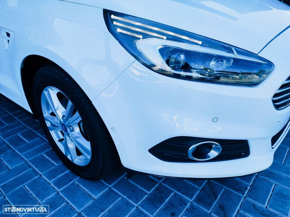 Ford S-Max 2.0 TDCi Titanium Powershift - 41