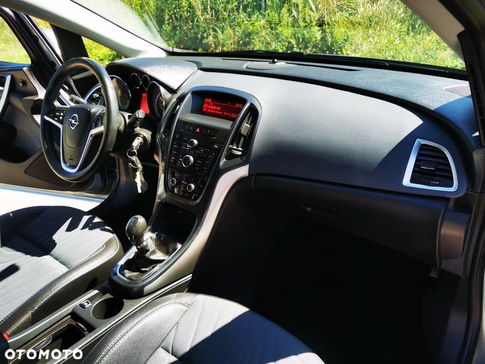 Opel Astra 1.4 Turbo - 14
