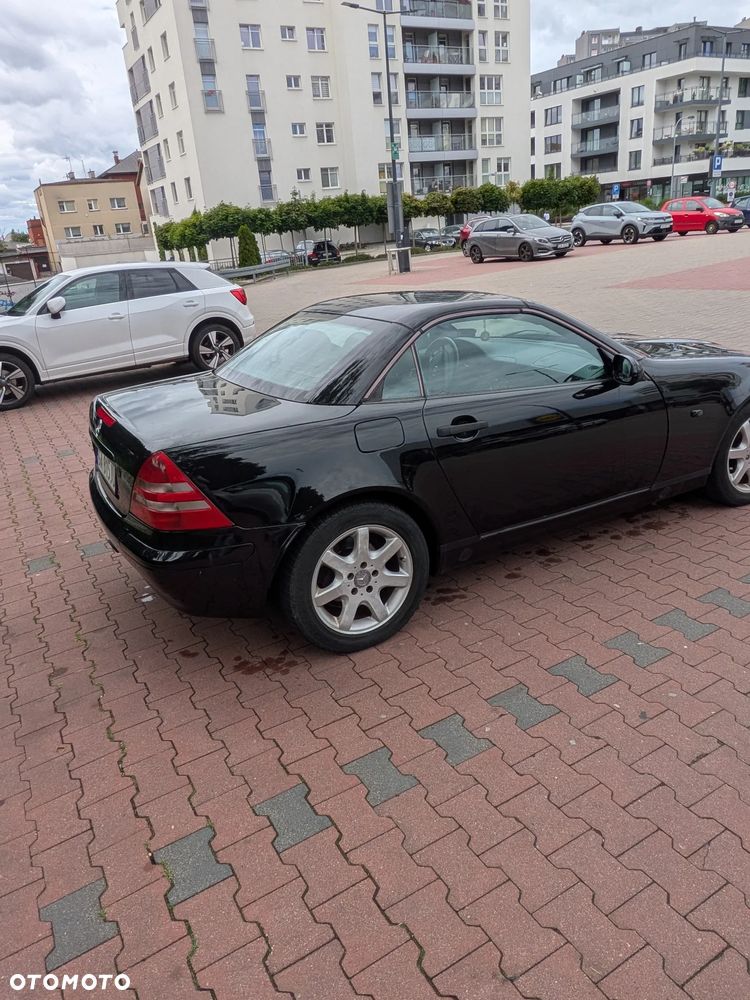 Mercedes-Benz SLK 200 - 5