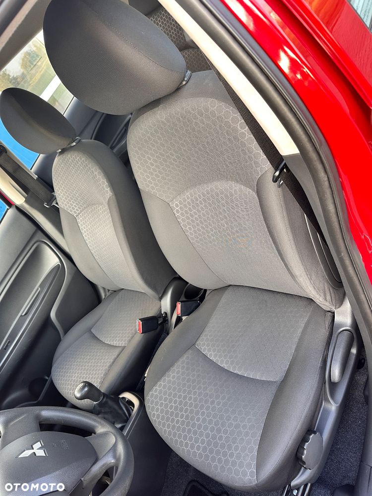 Mitsubishi Space Star - 18