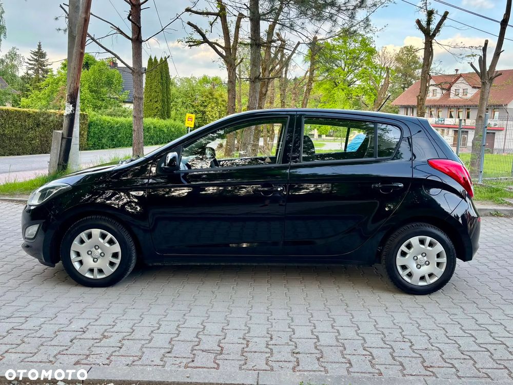 Hyundai i20 1.25 Wersja Jubileuszowa - 12