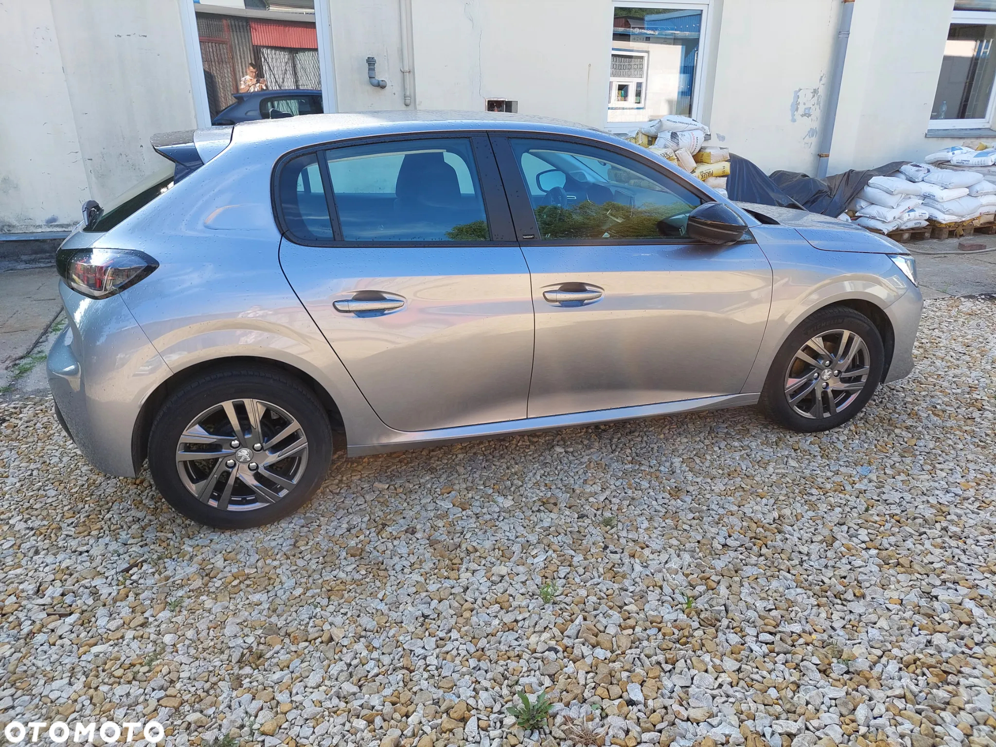 Peugeot 208 1.2 PureTech Active Pack S&S - 4