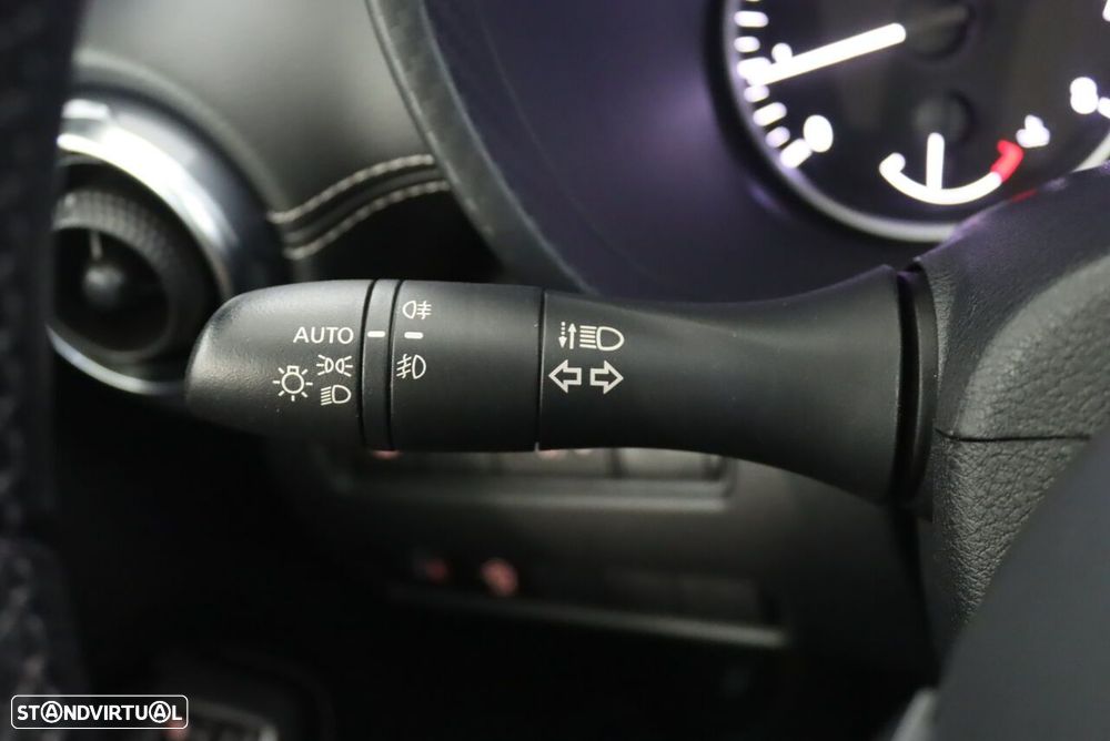 Nissan Juke 1.0 DIG-T N-Connecta - 21