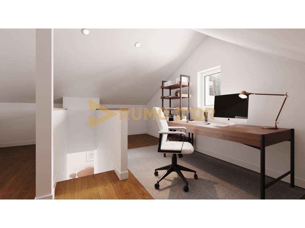 Moradia T2+2 Remodelada, com Piscina em Portela, Alenquer - Grande imagem: 3/17