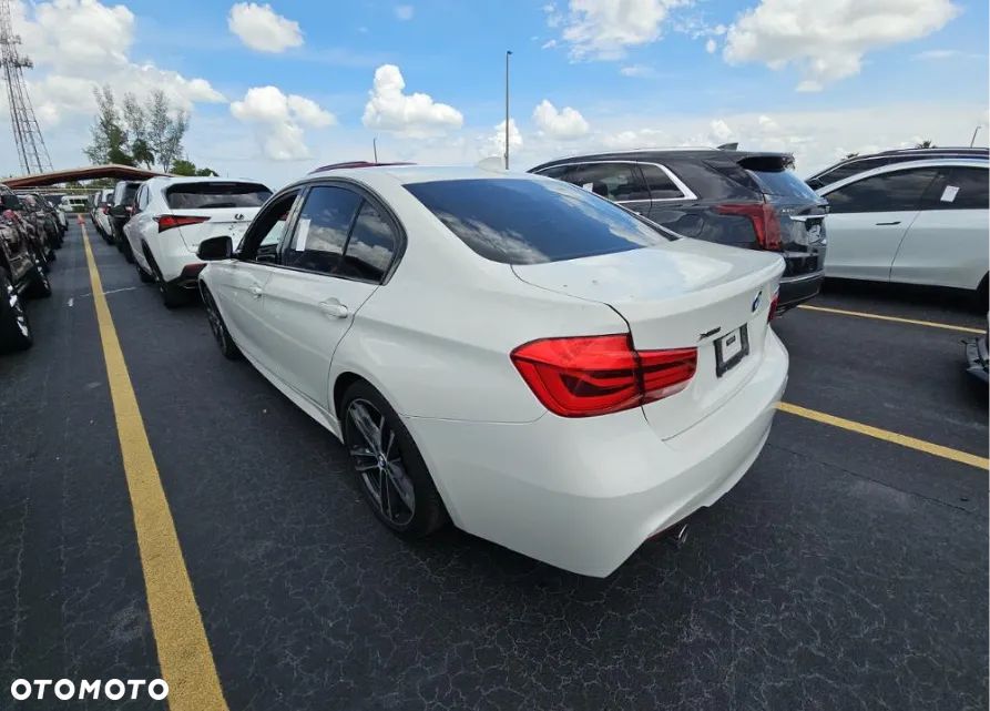 BMW Seria 3 340i xDrive M Sport - 5