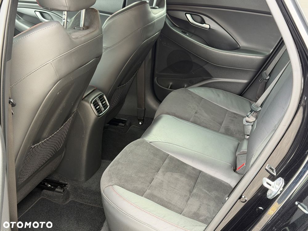 Hyundai i30 1.5 T-GDI 48V-Hybrid DCT N-Line - 38