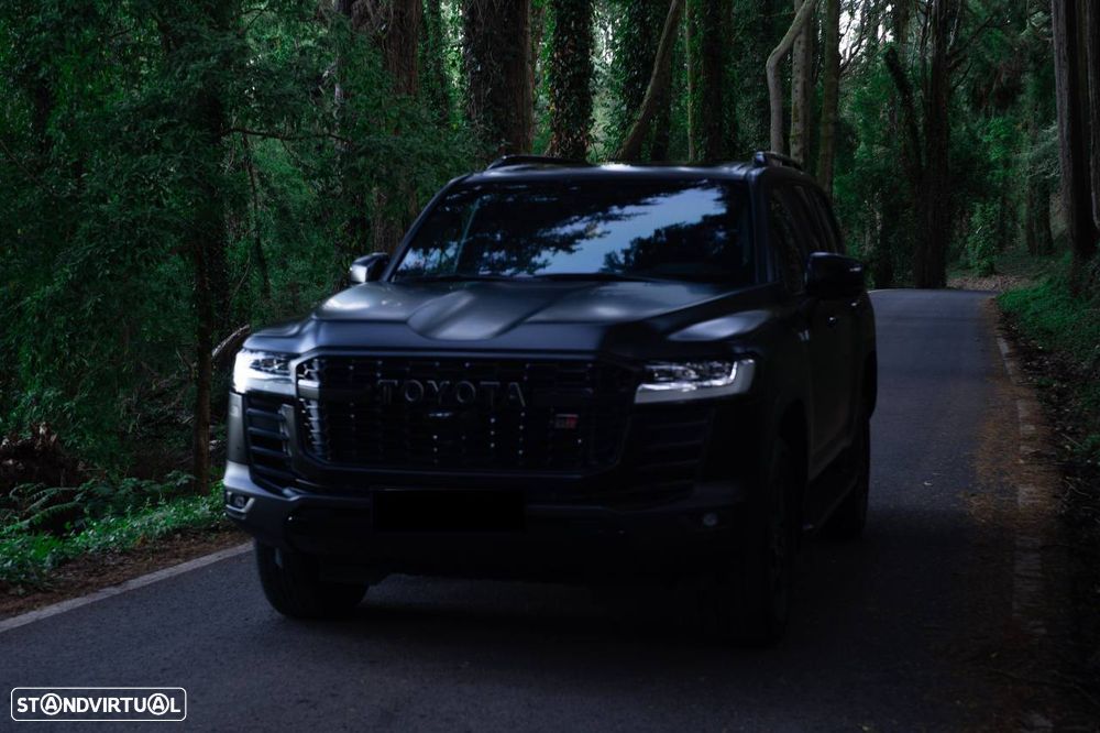 Toyota Land Cruiser LC300 GR Sport - 1