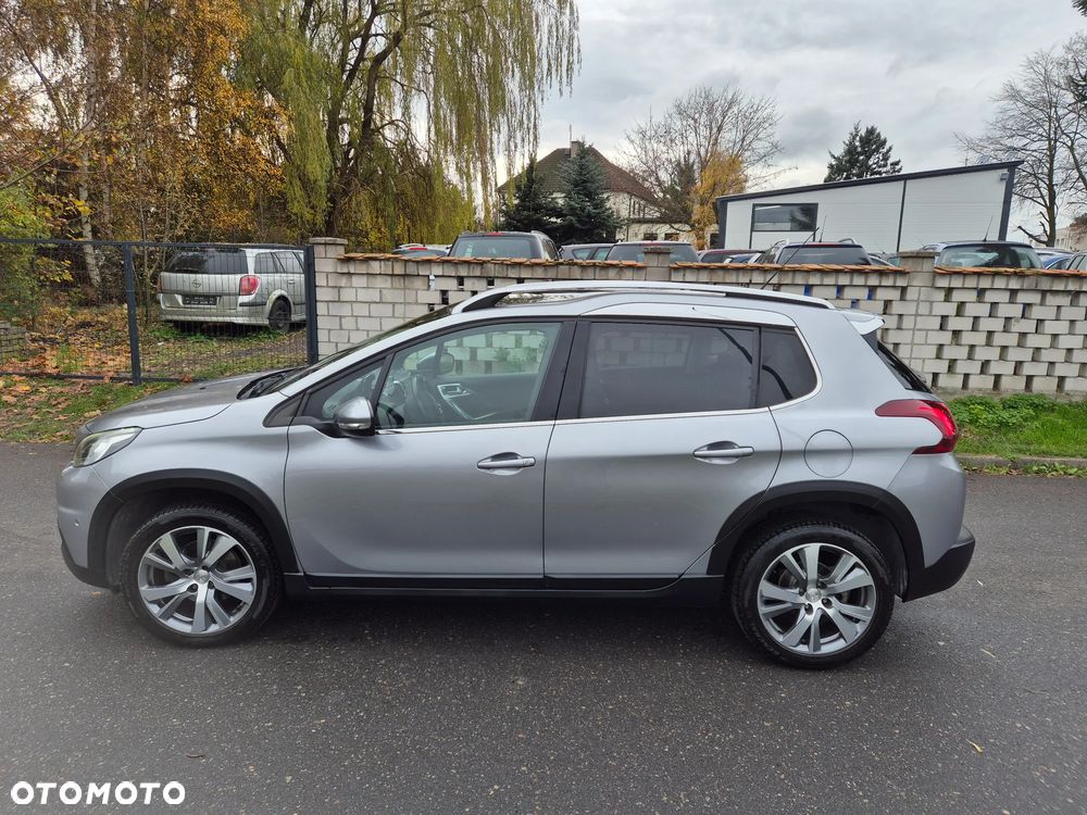 Peugeot 2008 1.6 BlueHDi Allure S&S - 11