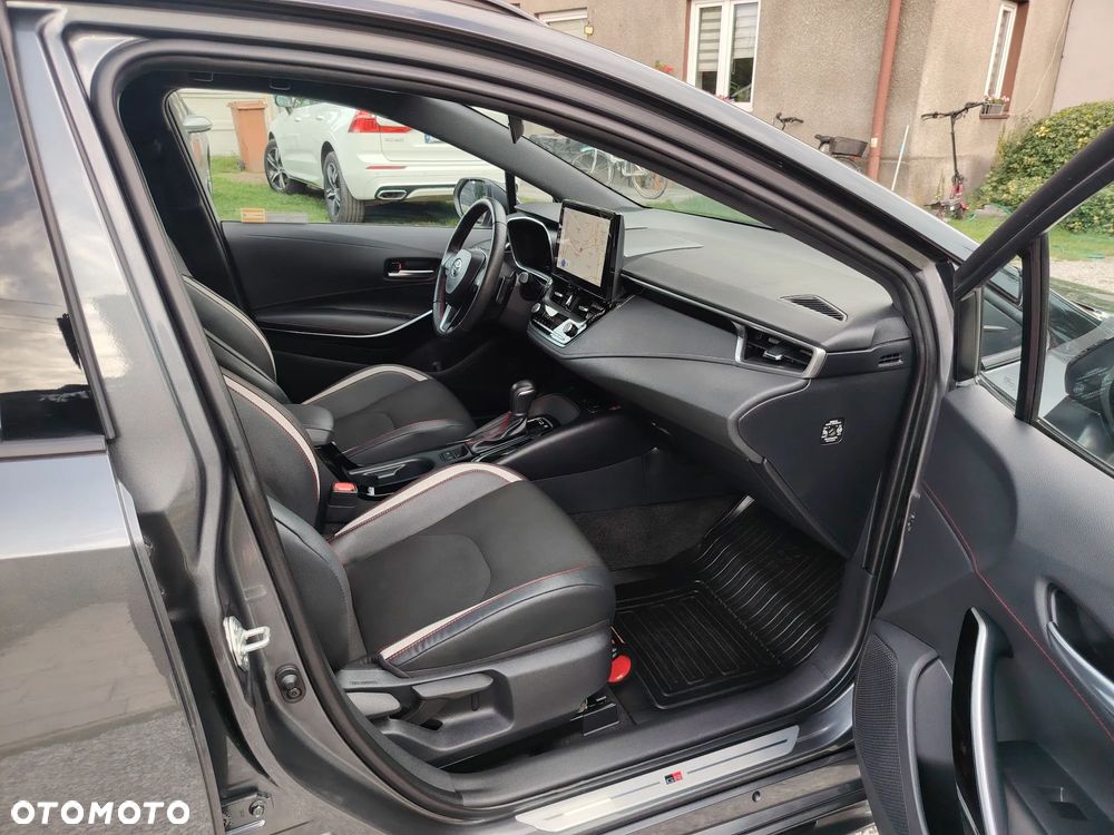 Toyota Corolla 2.0 Hybrid GR Sport Dynamic - 34