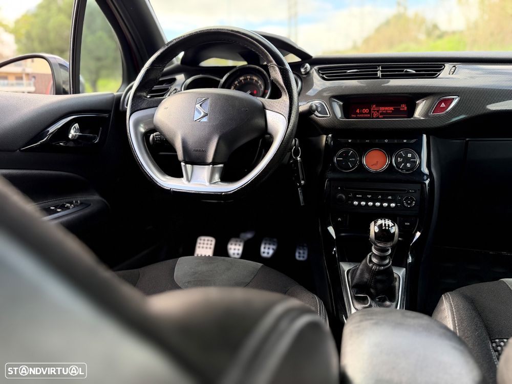 Citroën DS3 1.6 HDi Airdream Sport Chic - 6