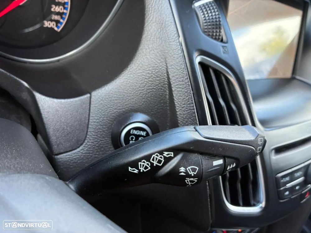 Ford Focus - 17