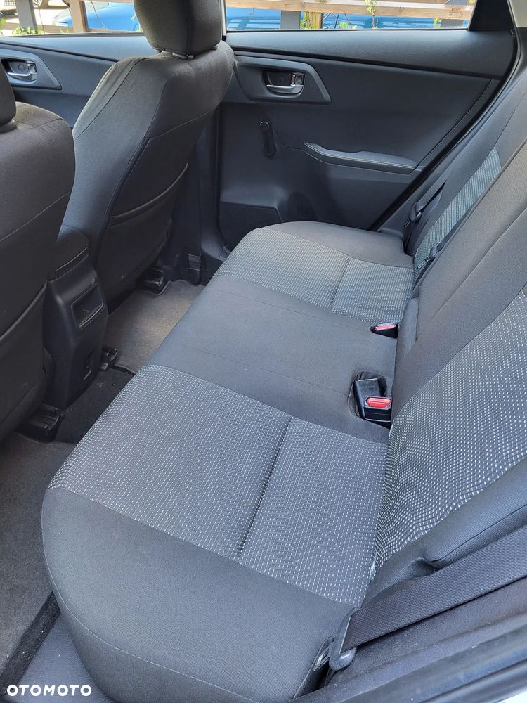 Toyota Auris 2.0 D-4D Dynamic - 10