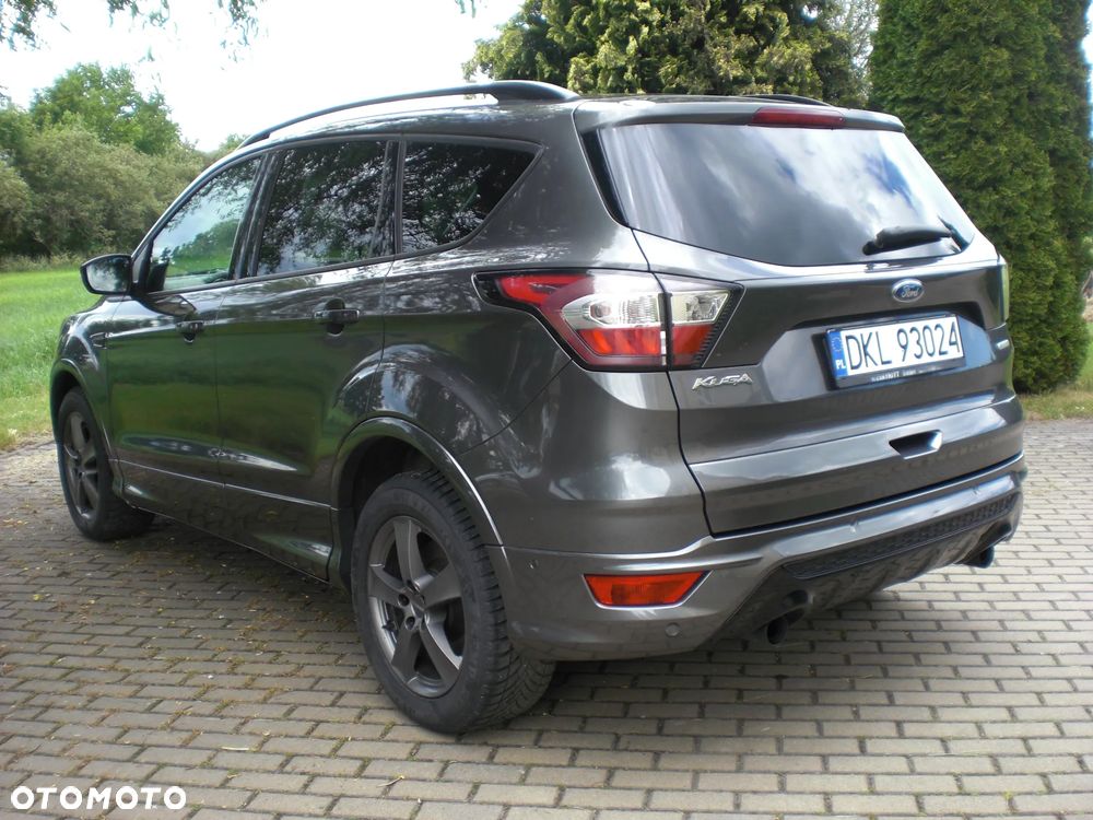 Ford Kuga - 11