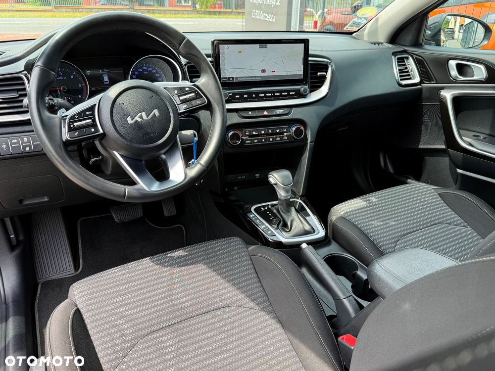 Kia Ceed 1.6 CRDi Eco-Dynamics+ (48V Mild-Hybrid) DCT7 Vision - 10