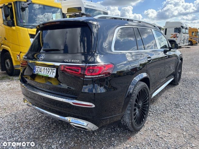 Mercedes-Benz GLS Maybach 600 4-Matic - 3