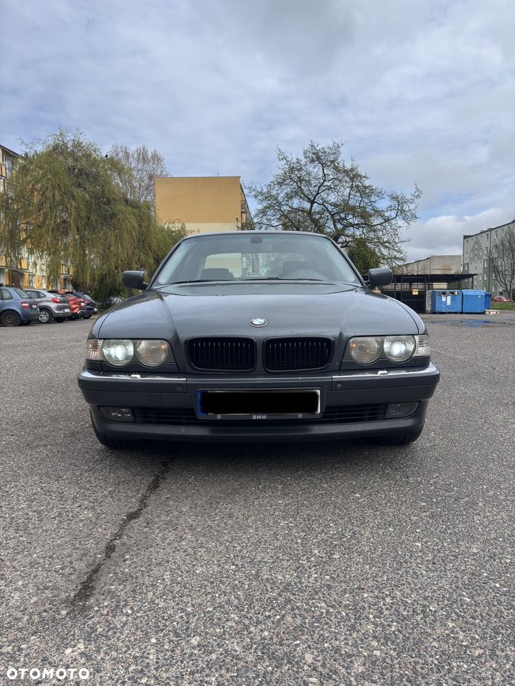 BMW Seria 7 - 2