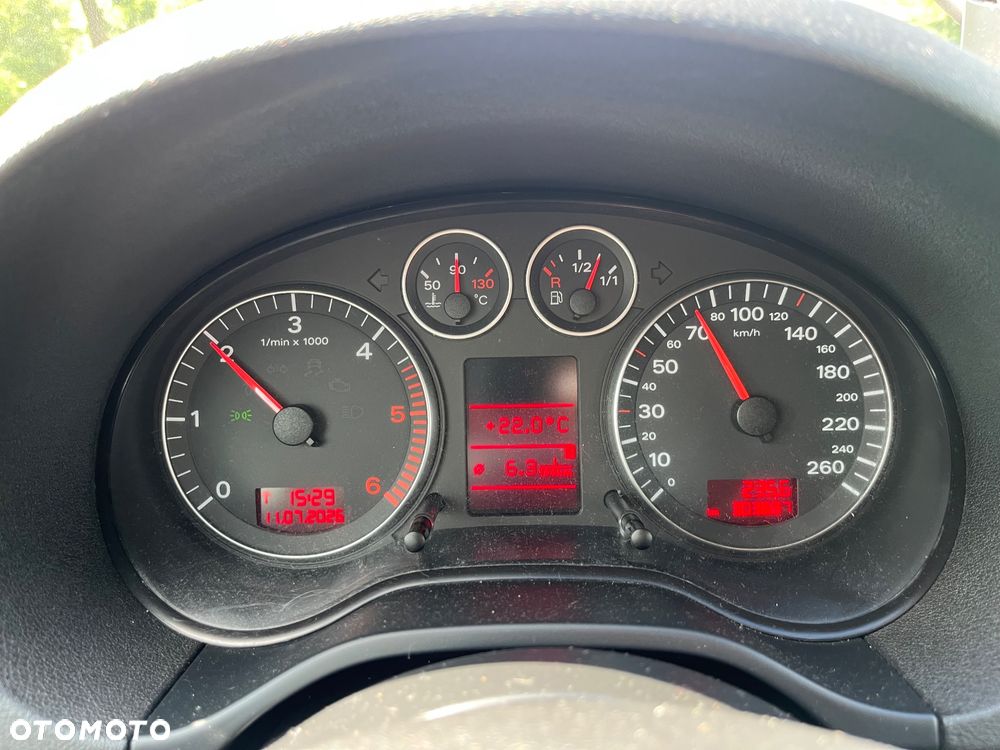 Audi A3 3-drzwiowe 2.0 TDI Ambiente - 15