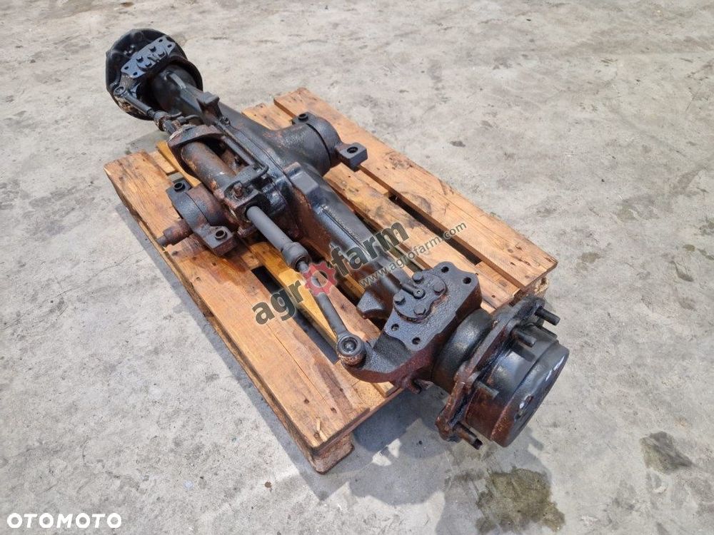 Przedni most, McCormick CL 80, Carraro - 1