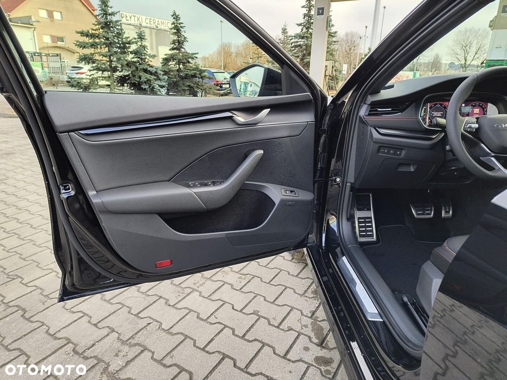 Skoda Octavia 2.0 TSI RS DSG - 10