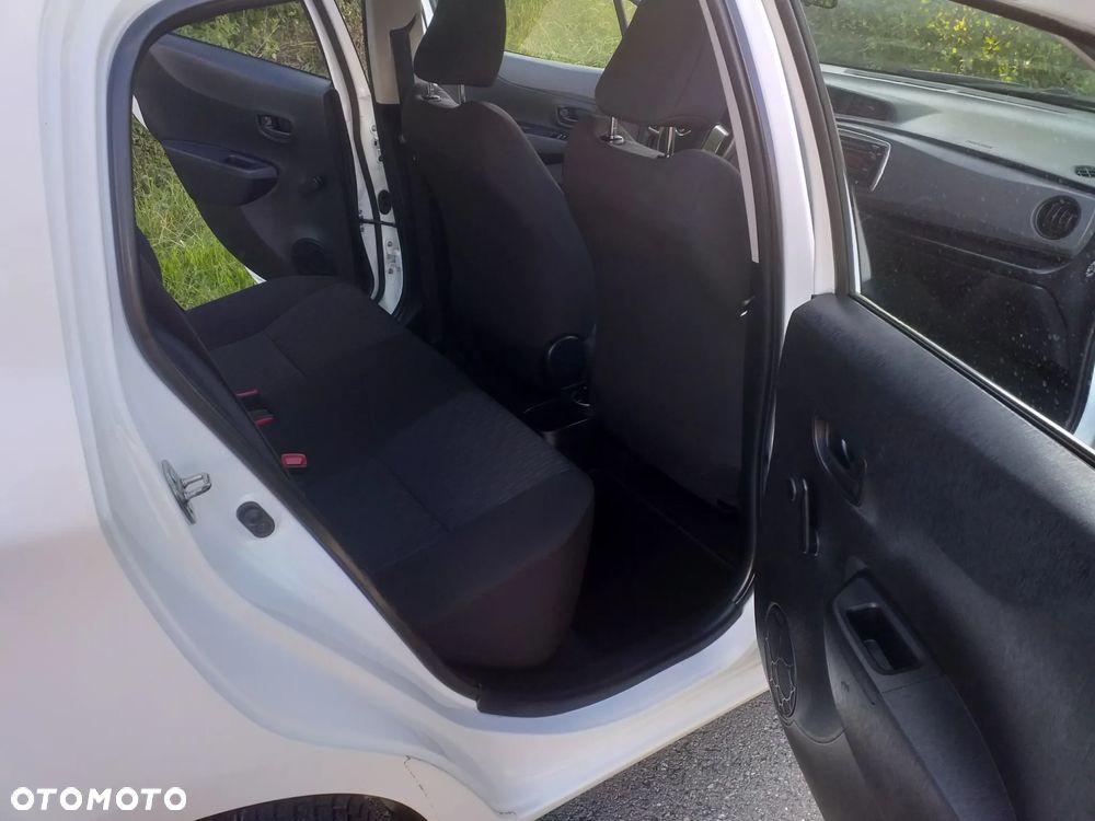 Toyota Yaris 1.0 Life EU6 - 26