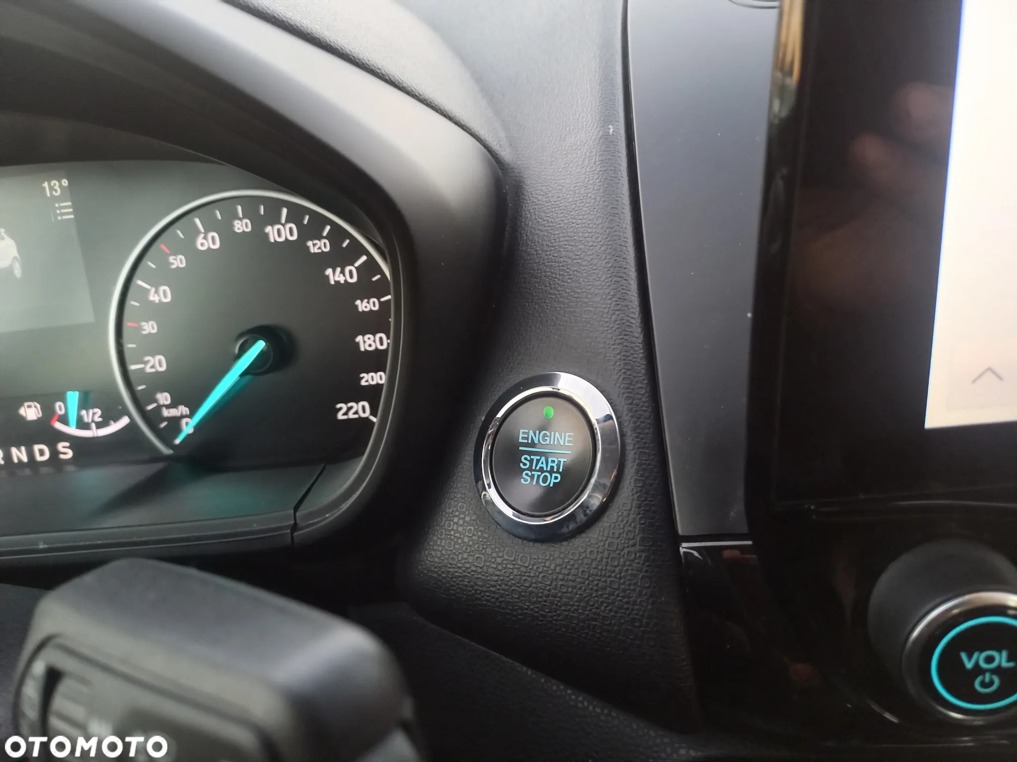 Ford EcoSport 1.0 EcoBoost ST-LINE - 31