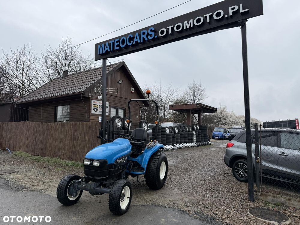 New Holland TC - 8
