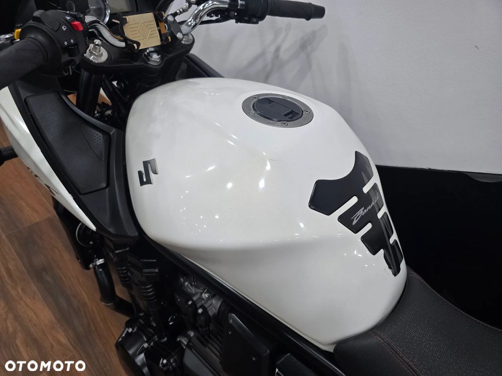 Suzuki Bandit - 12