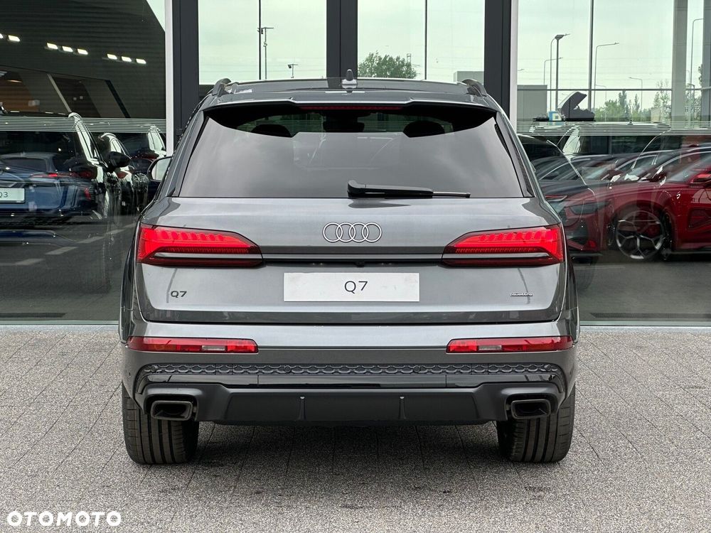 Audi Q7 - 8