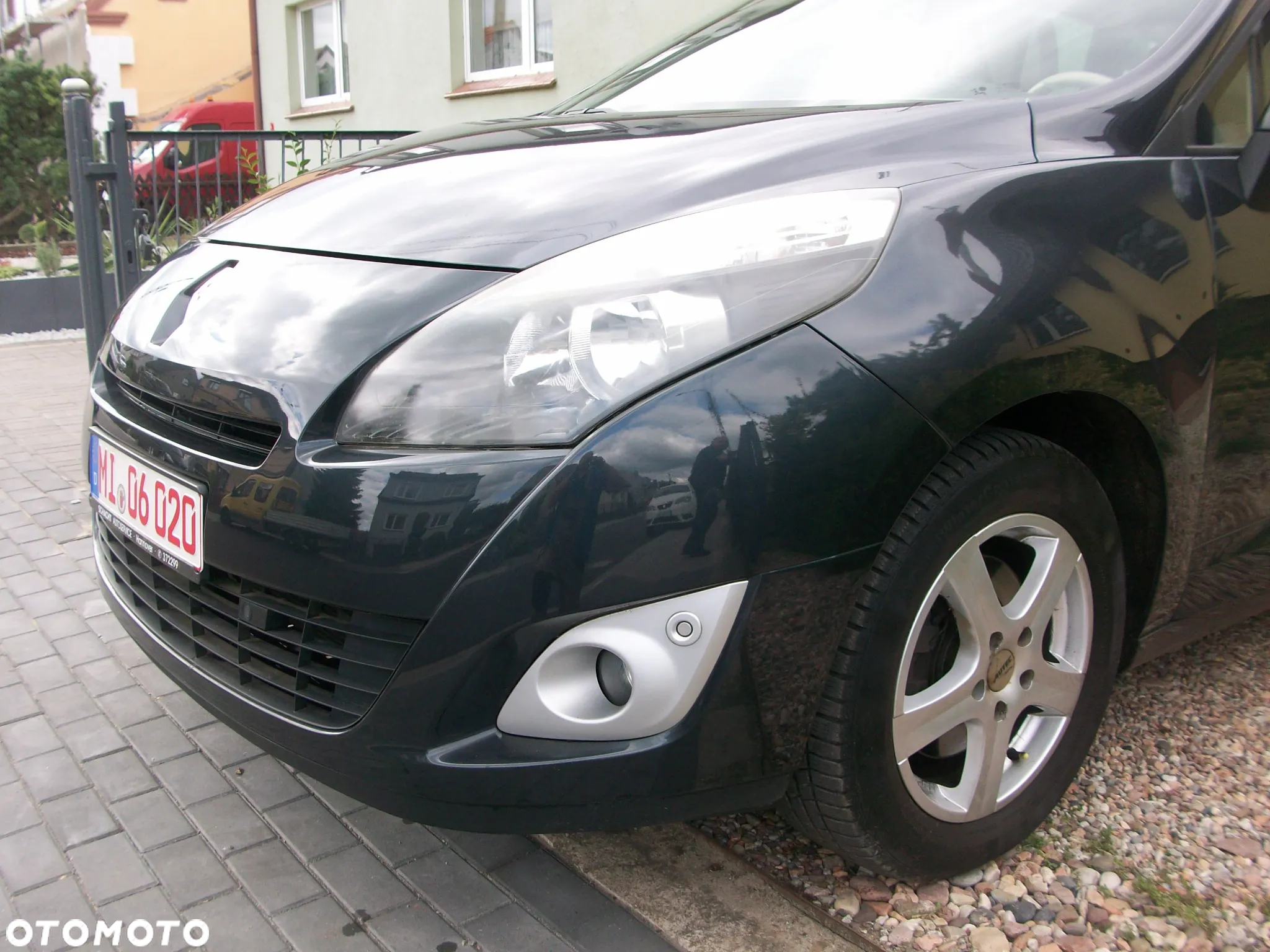 Renault Scenic 2.0 16V Bose Edition CVT - 2